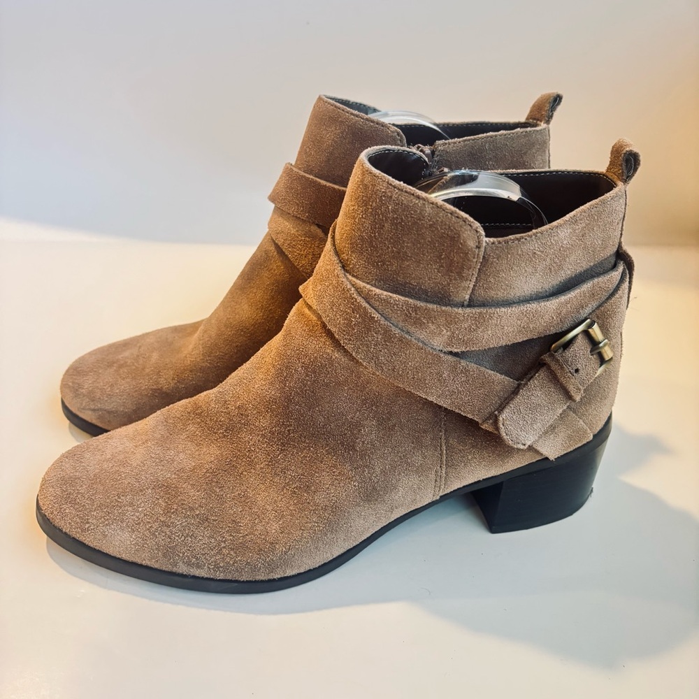 Anne Klein Javen Suede Block Heel Side Zip Buckle Ankle Booties Size 8.5